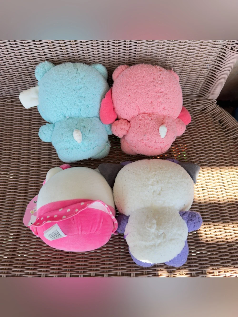 Lot of Sanrio Plush Characters: Hello Kitty, Kuromi, Cinnamoroll, My Melody